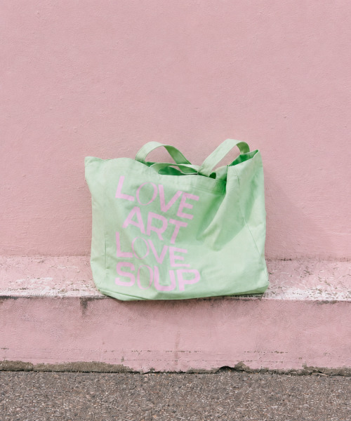 BLANKSOUP(ブランクスープ)の「Blanksoup x VisualCollect Love Tote Bag Lightgreen(トートバッグ・レディース・その他・FREE)」の1枚目の写真