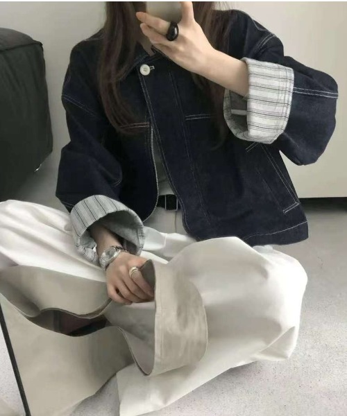 Teem Store(チームストア)の「袖ストライプ折り返し ステッチルーズデニムジャケット(デニムジャケット・レディース・ブルー・M)」の3枚目の写真