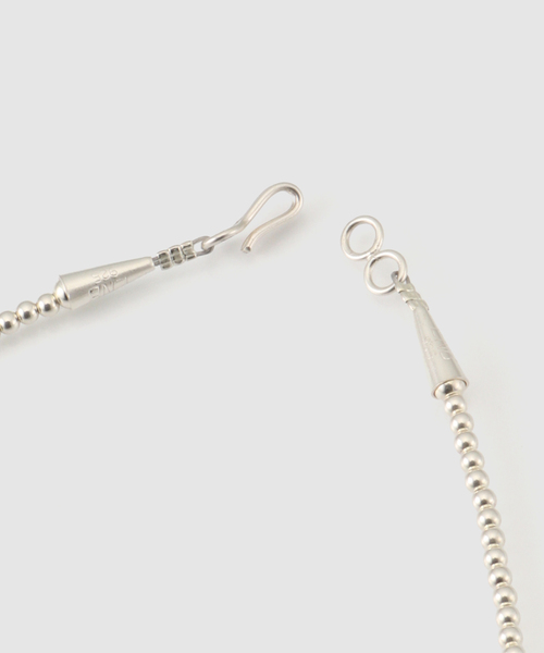 ERICKA NICOLAS BEGAY（エリッカ ニコラス ビゲイ）の「ERICKA NICOLAS BEGAY ナバホパール 3mm/80cm ネックレス（ネックレス・レディース・シルバー・FREE）」の5枚目の写真