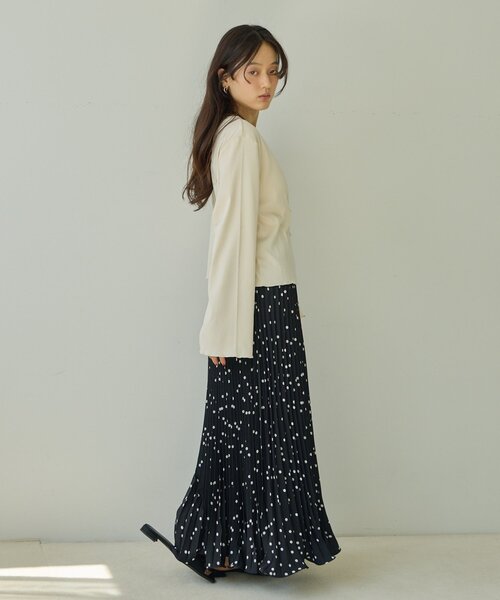 DISCOAT(ディスコート)の「【Noka】レースキャミ付アンサンブル《WEB限定》(アンサンブル・レディース・アイボリー/ブラック・FREE)」の15枚目の写真