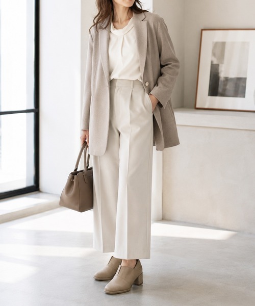 ELLE PLANETE(エルプラネット)の「【ELLE PLANETE】エルプラネット 甲深Vカット チャンキーヒール ブーティパンプス(木型マエストロ山崎氏監修 幅広設計)(パンプス・レディース・ブラック/サンドベージュ・S/M/L/LL)」の6枚目の写真