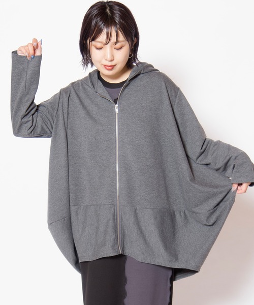 OSMOSIS(オズモーシス)の「コクーンフードパーカ(Tシャツ/カットソー・レディース・ダークグレー/グレー/ブラック・ONE SIZE)」の3枚目の写真
