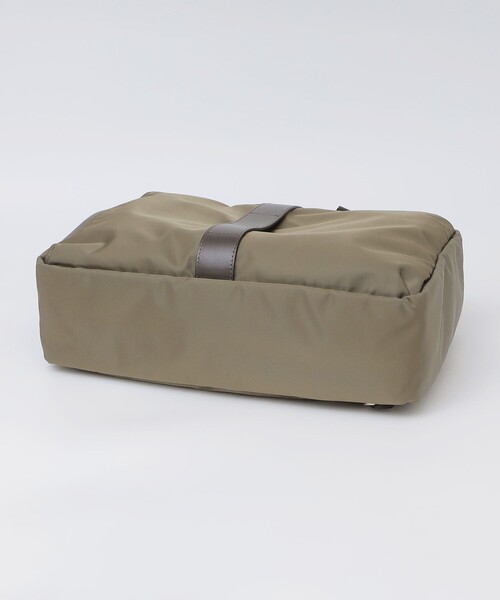 SHIPS（シップス）の「【SHIPS別注】BONFANTI: ナイロン 2WAY バッグ（メッセンジャーバッグ・メンズ・キャメル/ブラック・ONE SIZE）」の5枚目の写真
