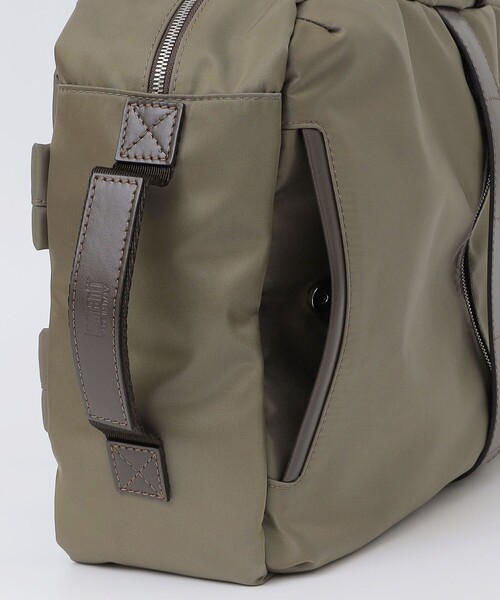 SHIPS（シップス）の「【SHIPS別注】BONFANTI: ナイロン 2WAY バッグ（メッセンジャーバッグ・メンズ・キャメル/ブラック・ONE SIZE）」の9枚目の写真