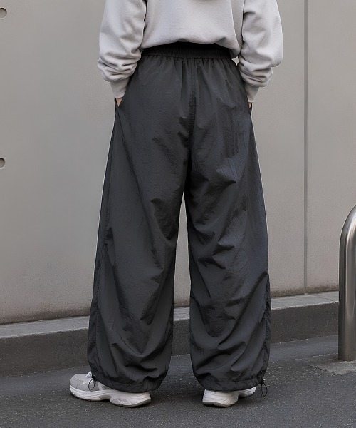 center i(センターアイ)の「裾ドローコード パラシュートパンツ(その他パンツ・レディース・ブラック・FREE)」の5枚目の写真
