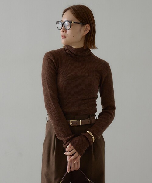 qualite scape(カリテ スケープ)の「モヘア混ハイネックニットプルオーバー(ニット/セーター・レディース・ブラウン/チャコールグレー/オフホワイト・フリー)」の7枚目の写真