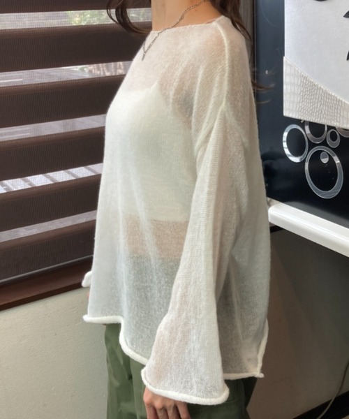 tolene(トレネ)の「ふんわりシアー 長袖 透け感ニットトップス(ニット/セーター・レディース・チャコールグレー/ホワイト・FREE)」の16枚目の写真