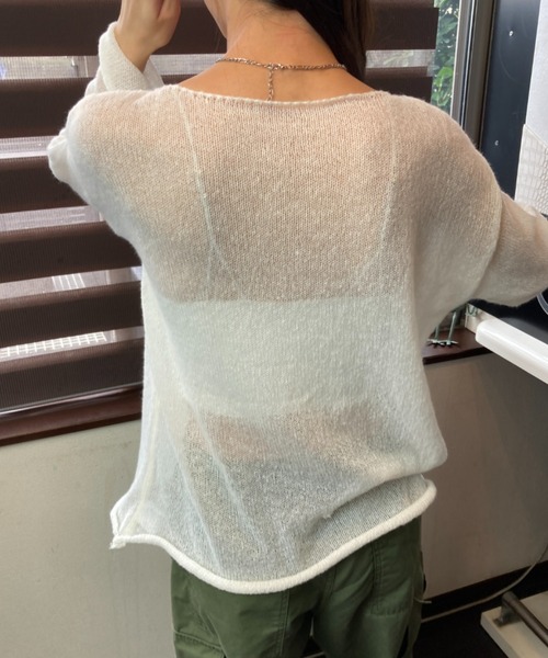 tolene(トレネ)の「ふんわりシアー 長袖 透け感ニットトップス(ニット/セーター・レディース・チャコールグレー/ホワイト・FREE)」の19枚目の写真