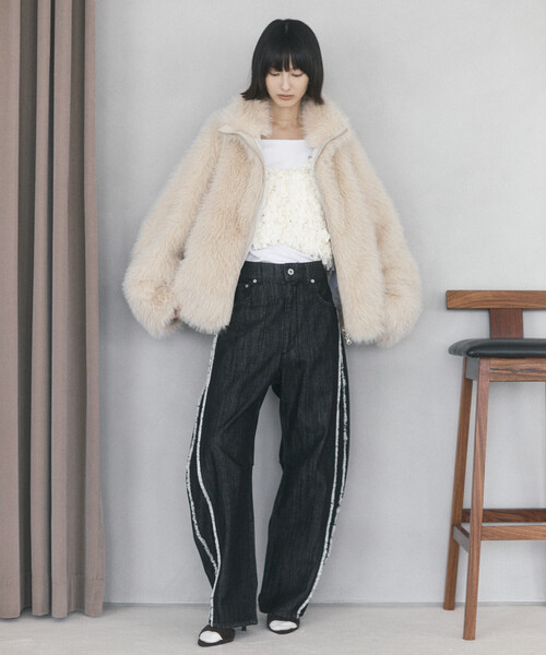 Firsthand（ファーストハンド）の「限定展開 Firsthand/ファーストハンド エコファー コクーンジャケット（その他アウター・レディース・その他1/ベージュ・FREE）」の6枚目の写真