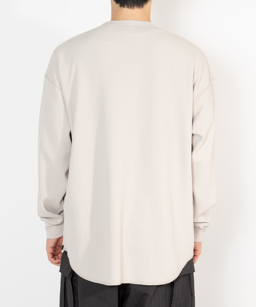DAIWA PIER39(ダイワピア39)の「TECH THERMAL CREW L/S BE-34026W(Tシャツ/カットソー・メンズ・オフホワイト/ネイビー/ブラック・MEDIUM/LARGE/X-LARGE/SMALL)」の8枚目の写真