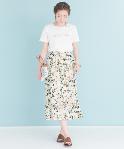 URBAN RESEARCH(アーバンリサーチ)の「リーフフラワープリントスカート(スカート・レディース・ホワイト系その他/ブラック系その他・FREE)」の13枚目の写真