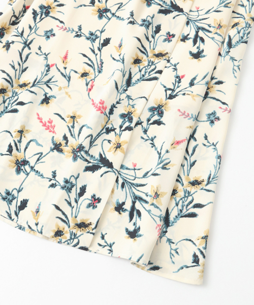 URBAN RESEARCH(アーバンリサーチ)の「リーフフラワープリントスカート(スカート・レディース・ホワイト系その他/ブラック系その他・FREE)」の11枚目の写真