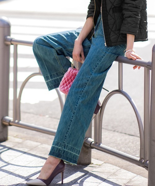 RANAN（ラナン）の「きれい見えワイドデニム（デニムパンツ・レディース・インディゴブルー/ブルー/オフホワイト・61/64/67/73/70）」の5枚目の写真