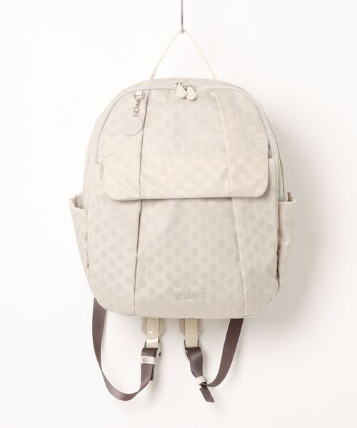 Y'SACCS(イザック)の「【ムック本掲載】Polka Dots リュックサック(バックパック/リュック・レディース・ブラック/ネイビー/グレー/ワイン/ブラウン/イエロー/ブルー/グレイッシュベージュ/ライトグリーン/アイボリー・FREE)」の22枚目の写真