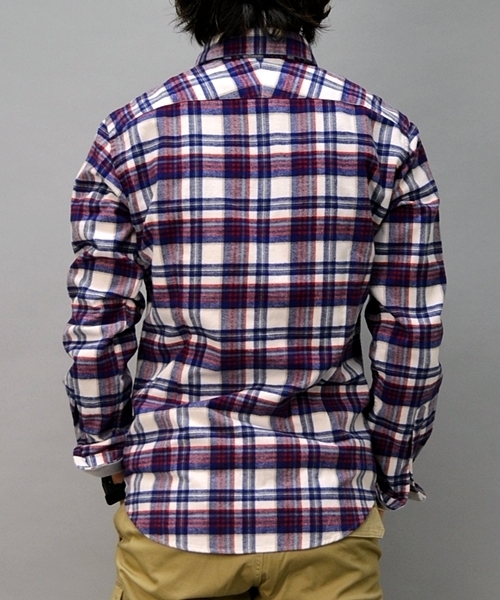 SHIPS(シップス)の「SC: シャギー/ネルチェック ナローシャツ■(シャツ/ブラウス・メンズ・ブルー/ダークブルー/ネイビー/ライトブルー/レッド/ピンク・SMALL/MEDIUM/LARGE/X-LARGE)」の12枚目の写真