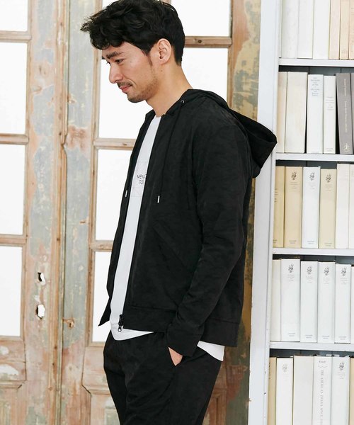 MEN'S BIGI（メンズビギ）の「カモフラジャガード　ストレッチナイロンパーカ（パーカー・メンズ・ブラック/ネイビー・LL/S/M/L）」の9枚目の写真