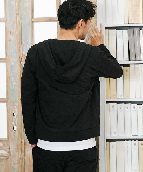 MEN'S BIGI（メンズビギ）の「カモフラジャガード　ストレッチナイロンパーカ（パーカー・メンズ・ブラック/ネイビー・LL/S/M/L）」の10枚目の写真