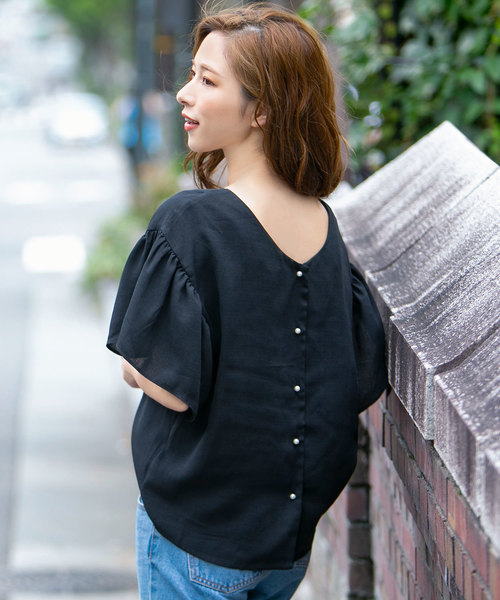 KOBE LETTUCE（コウベレタス）の「[スキッパー/ノースリーブ/袖フリル]リネンタッチ3typeブラウス（シャツ/ブラウス・レディース・カーキ/パープル系その他/オレンジ系その他2/オフホワイト/ブルー系その他/パープル系その他2/ラベンダー/ホワイト系その他2/ネイビー/グリーン系その他/ブルー系その他2/オレンジ/オレンジ系その他/ベージュ/ベージュ系その他/グリーン系その他2/ブラック/ブラック系その他/ベージュ系その他2/ホワイト系その他/ブラック系その他2/ブラック系その他5/ブラック系その他3/ブラック系その他4・FREE）」の6枚目の写真