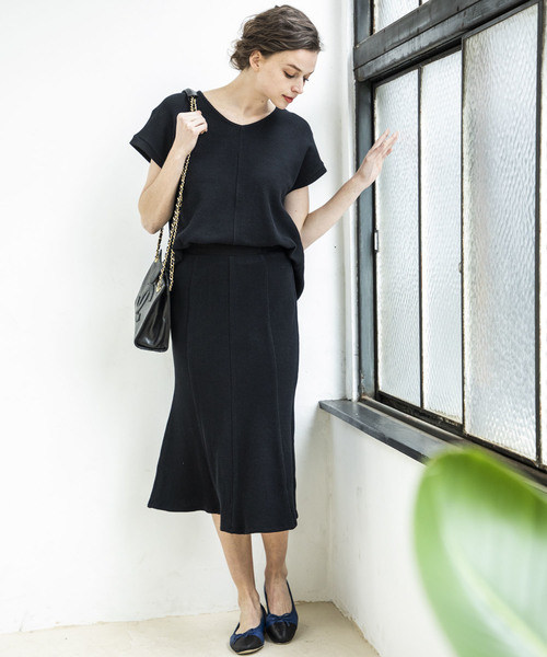 STYLEDOOR（スタイルドア）の「ワッフルVネックプルオーバー（Tシャツ/カットソー・レディース・ブラック/カーキ/オフホワイト・FREE）」の22枚目の写真
