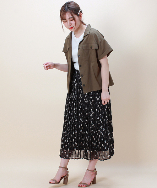ASTORIA ODIER(アストリアオディール)の「サファリシャツ(シャツ/ブラウス・レディース・ベージュ/ブラウン/カーキ・MEDIUM)」の14枚目の写真