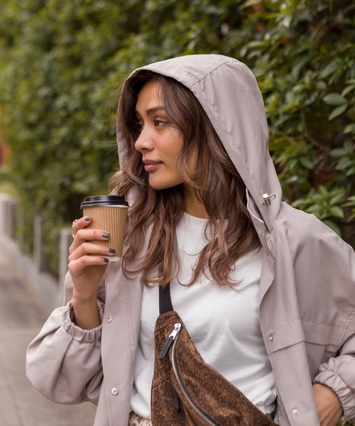 SpRay（スプレイ）の「ピーチボリュームスリ－ブマウンテンパーカー（マウンテンパーカー・レディース・グレイッシュベージュ/ライトカーキ/ベージュ/モカ/ブラック・FREE）」の13枚目の写真