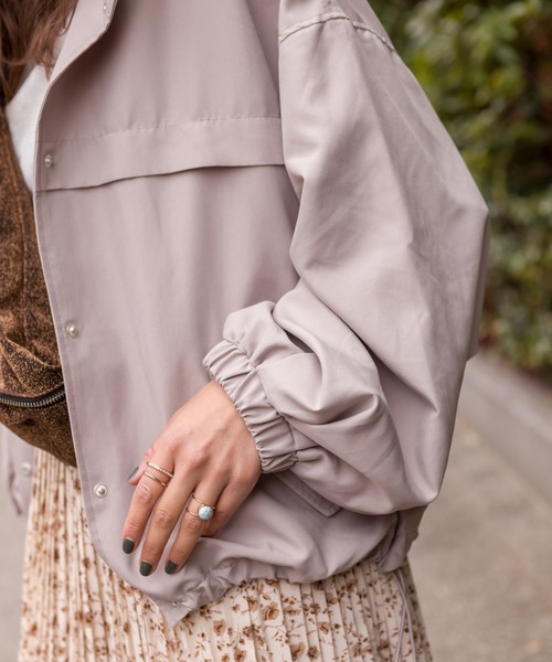 SpRay（スプレイ）の「ピーチボリュームスリ－ブマウンテンパーカー（マウンテンパーカー・レディース・グレイッシュベージュ/ライトカーキ/ベージュ/モカ/ブラック・FREE）」の15枚目の写真