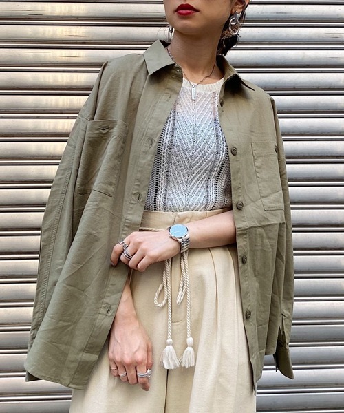 PAGEBOY（ページボーイ）の「コットンレーヨンサファリシャツ（シャツ/ブラウス・レディース・カーキ/ブラック/オフホワイト/グレイッシュベージュ・FREE）」の4枚目の写真