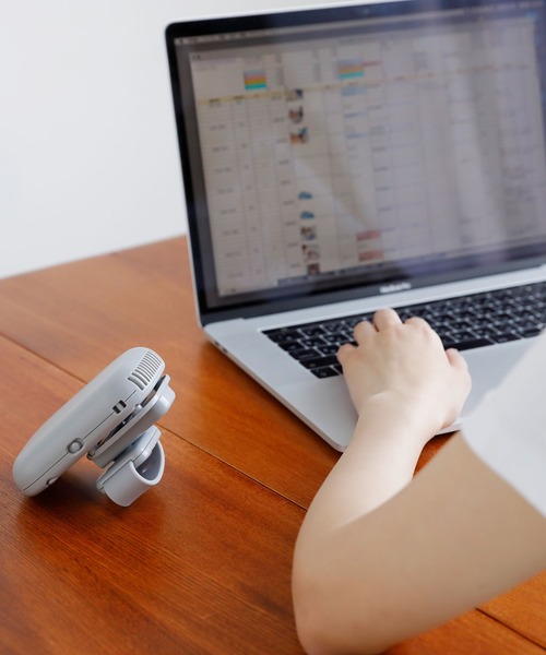 Baby Hopper（ベビーホッパー）の「ベビーカー＆ベビーキャリア用ポータブル扇風機（その他ベビー用品・キッズ・グレー/ブラック/ネイビー/ベージュ/ダークグレー・ONE SIZE）」の6枚目の写真