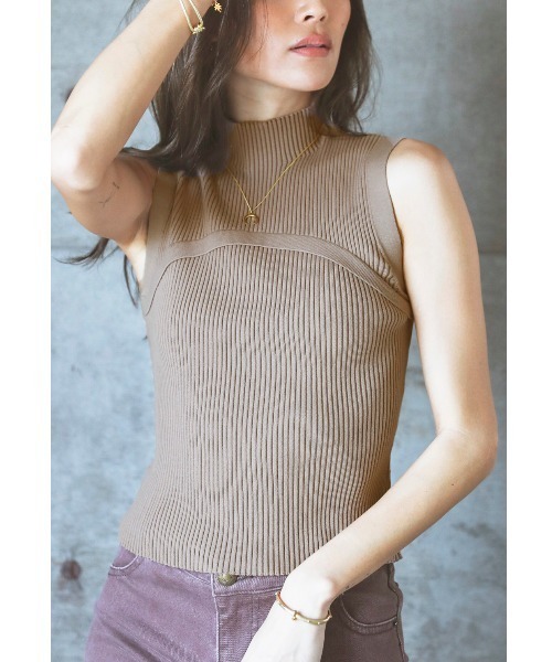ALEXIA STAM（アリシアスタン）の「【JJ 2月号掲載】Rib Knit Sleeveless High Neck Top/リブニットスリーブレスハイネックトップ（ニット/セーター・レディース・アイボリー/ブラック/モカ・FREE）」の3枚目の写真