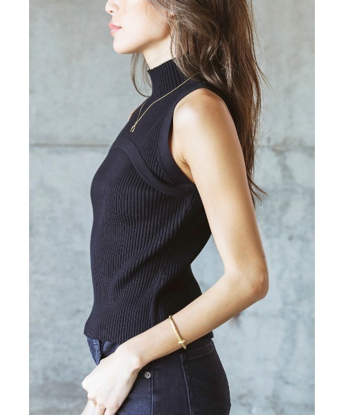 ALEXIA STAM（アリシアスタン）の「【JJ 2月号掲載】Rib Knit Sleeveless High Neck Top/リブニットスリーブレスハイネックトップ（ニット/セーター・レディース・アイボリー/ブラック/モカ・FREE）」の10枚目の写真