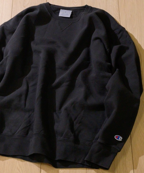 Champion（チャンピオン）の「【22】〔Champion/チャンピオン〕10oz ガーメントダイ クルーネックスウェットシャツ（スウェット・メンズ・ブラック/グレー/グリーン/ブルー/ネイビー/レッド/その他・MEDIUM/LARGE）」の2枚目の写真