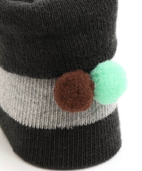 BREEZE（ブリーズ）の「ポンポン付きベビーソックス（ベビーシューズ/ベビーソックス・キッズ・ピンク/アイボリー/グレー・12/9）」の6枚目の写真