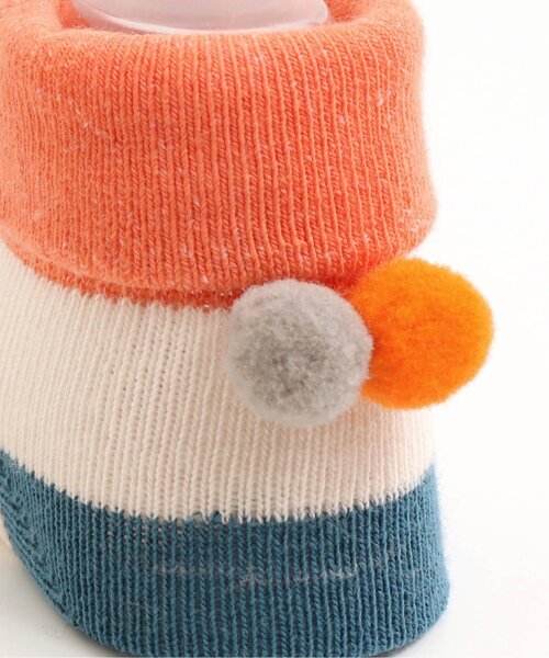 BREEZE（ブリーズ）の「ポンポン付きベビーソックス（ベビーシューズ/ベビーソックス・キッズ・ピンク/アイボリー/グレー・12/9）」の7枚目の写真