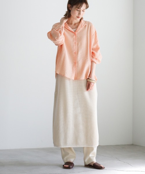 select MOCA(セレクトモカ)の「2021 SS ノーカラーワッシャーデザインシャツ(シャツ/ブラウス・レディース・ホワイト/ブルー/サーモンピンク・FREE)」の6枚目の写真