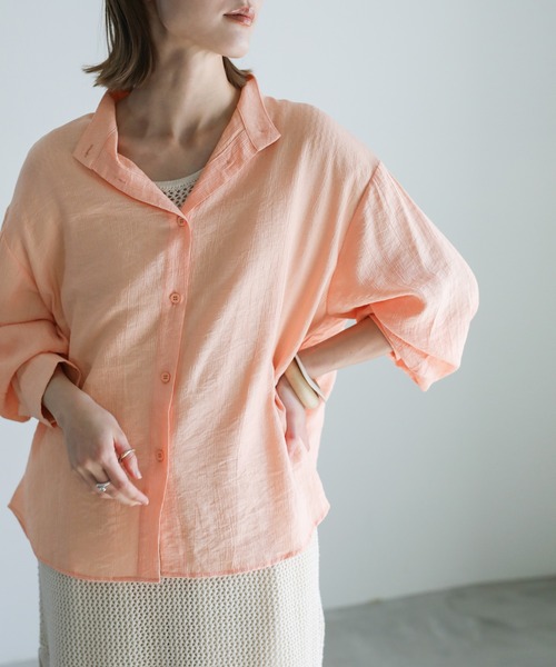 select MOCA(セレクトモカ)の「2021 SS ノーカラーワッシャーデザインシャツ(シャツ/ブラウス・レディース・ホワイト/ブルー/サーモンピンク・FREE)」の18枚目の写真