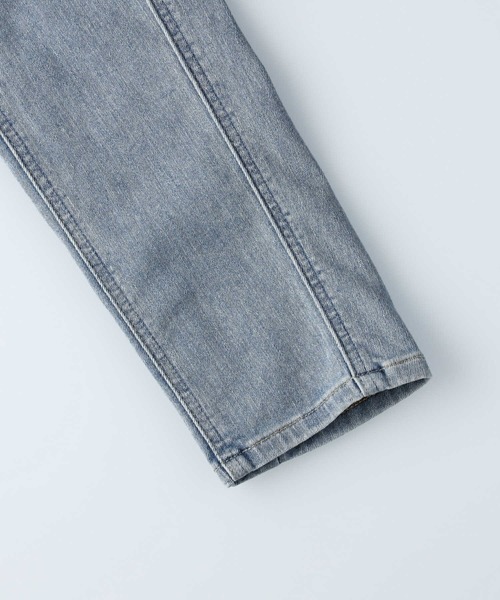 SOMETHING（サムシング）の「【SOMETHING】「GUSSET」スキニーデニムパンツ（デニムパンツ・レディース・ライトインディゴブルー・26inch/27inch/25inch/28inch）」の8枚目の写真