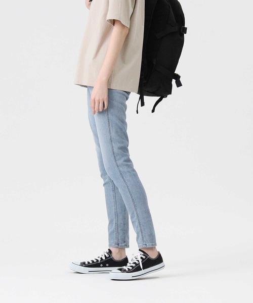 SOMETHING（サムシング）の「【SOMETHING】「GUSSET」スキニーデニムパンツ（デニムパンツ・レディース・ライトインディゴブルー・26inch/27inch/25inch/28inch）」の12枚目の写真
