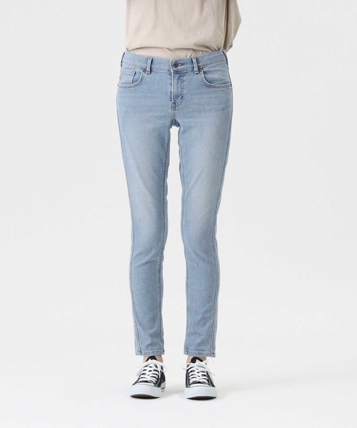 SOMETHING（サムシング）の「【SOMETHING】「GUSSET」スキニーデニムパンツ（デニムパンツ・レディース・ライトインディゴブルー・26inch/27inch/25inch/28inch）」の14枚目の写真