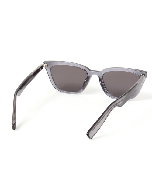 ALAND(エーランド)の「3.3Field Trip/62186 S GLASSES 2945781(サングラス・レディース・ブラウン/ダークグレー・FREE)」の8枚目の写真