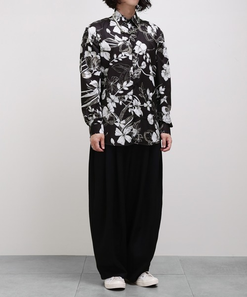 minsobi（ミンソビ）の「フラワー柄プリントロングシャツ（シャツ