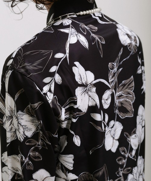 minsobi（ミンソビ）の「フラワー柄プリントロングシャツ（シャツ