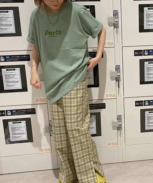 WEGO(ウィゴー)の「WEGO/ワンポイントロゴTシャツ(Tシャツ/カットソー・レディース・グリーン系その他/オフホワイト・MEDIUM/X-LARGE/LARGE/SMALL)」の18枚目の写真