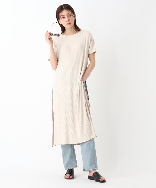 BASECONTROL(ベースコントロール)の「◆【WEB限定】配色メロウカット スリットワンピース(ワンピース・レディース・ダークグレー/アイボリー/ブラック・99)」の6枚目の写真