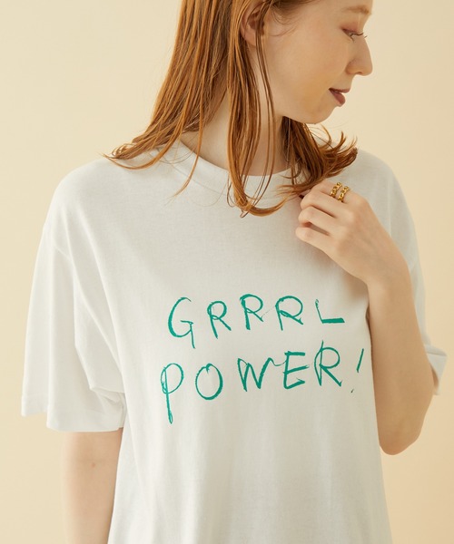 MADEMOISELLE ROPE'(マドモアゼル ロペ)の「【TODAY edition for MADEMOISELLE】メッセージTシャツ(Tシャツ/カットソー・レディース・ホワイト/ブラック/ホワイト系その他/ホワイト系その他2・FREE)」の1枚目の写真