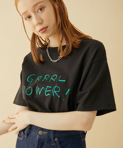 MADEMOISELLE ROPE'(マドモアゼル ロペ)の「【TODAY edition for MADEMOISELLE】メッセージTシャツ(Tシャツ/カットソー・レディース・ホワイト/ブラック/ホワイト系その他/ホワイト系その他2・FREE)」の4枚目の写真