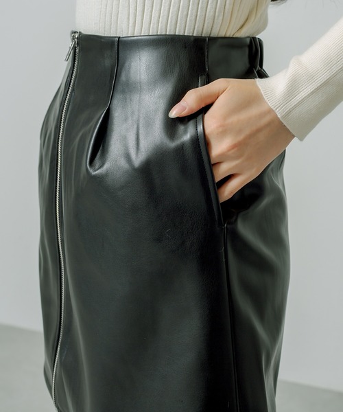 RASVOA（ラスボア）の「フロントジップレザースカート（スカート・レディース・ブラック・FREE）」の6枚目の写真