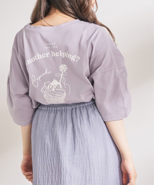 OLIVE des OLIVE（オリーブデオリーブ）の「CreamyビッグTシャツ（Tシャツ/カットソー・レディース・ベージュ/オフホワイト/ラベンダー/スミクロ・FREE）」の4枚目の写真