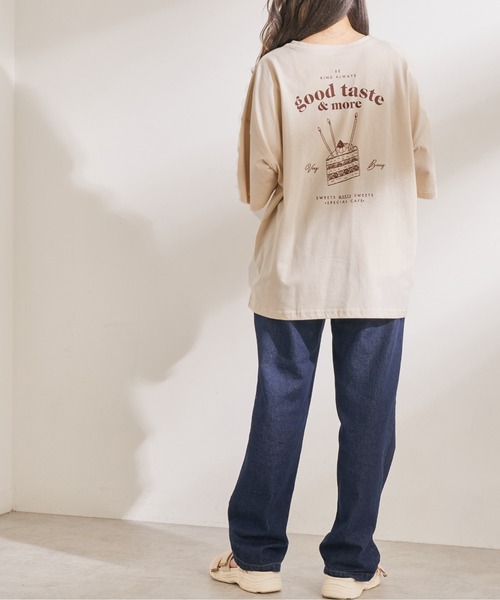 OLIVE des OLIVE（オリーブデオリーブ）の「CreamyビッグTシャツ（Tシャツ/カットソー・レディース・ベージュ/オフホワイト/ラベンダー/スミクロ・FREE）」の6枚目の写真