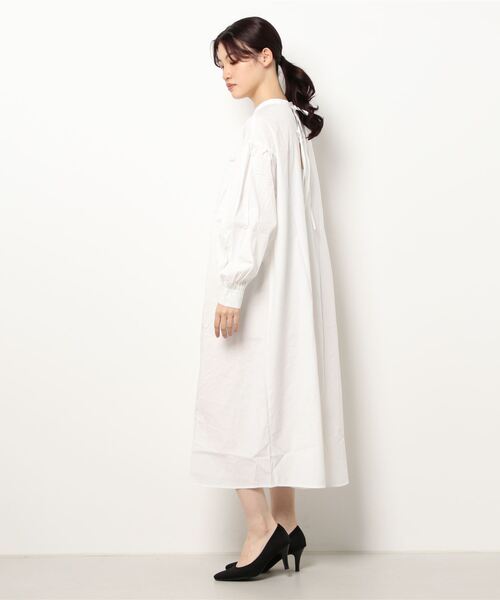 cepo(セポ)の「リボン タックシャツワンピース 2WAY(シャツワンピース・レディース・オフホワイト/ブラック・M)」の5枚目の写真