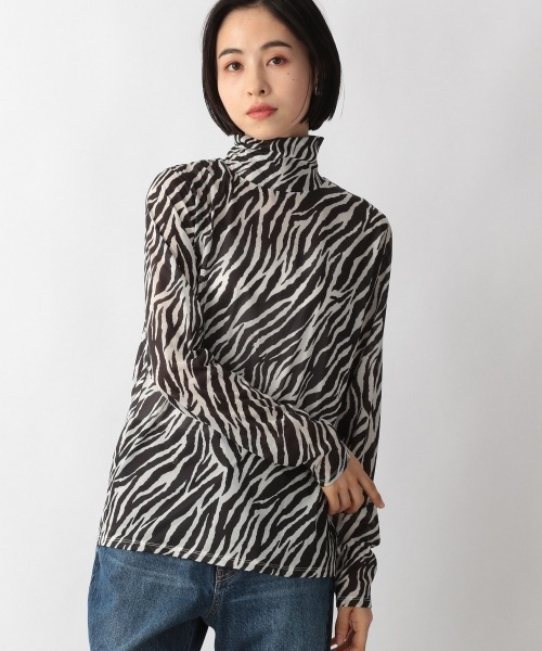 LOWRYS FARM(ローリーズファーム)の「ガラシアータートルLS 236291(Tシャツ/カットソー・レディース・ブラック/ブラウン/グレー/ピンク・FREE)」の2枚目の写真